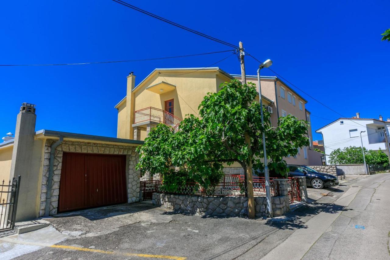 Apartments Mirena Crikvenica Exterior foto
