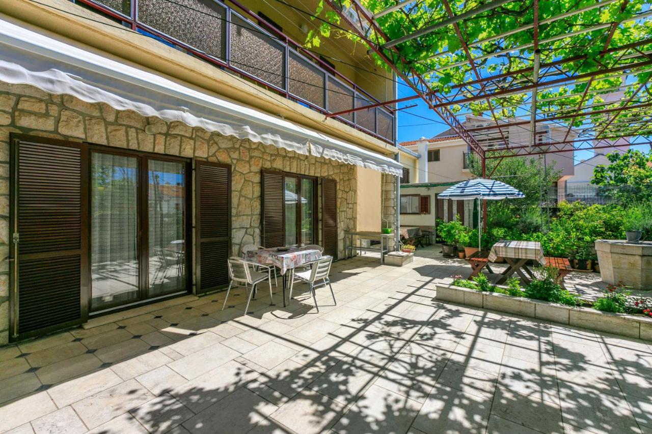 Apartments Mirena Crikvenica Exterior foto