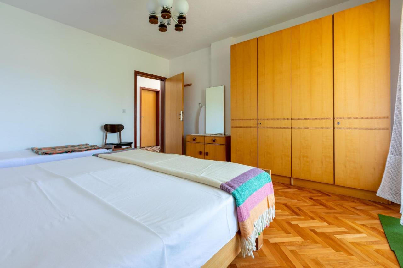 Apartments Mirena Crikvenica Exterior foto