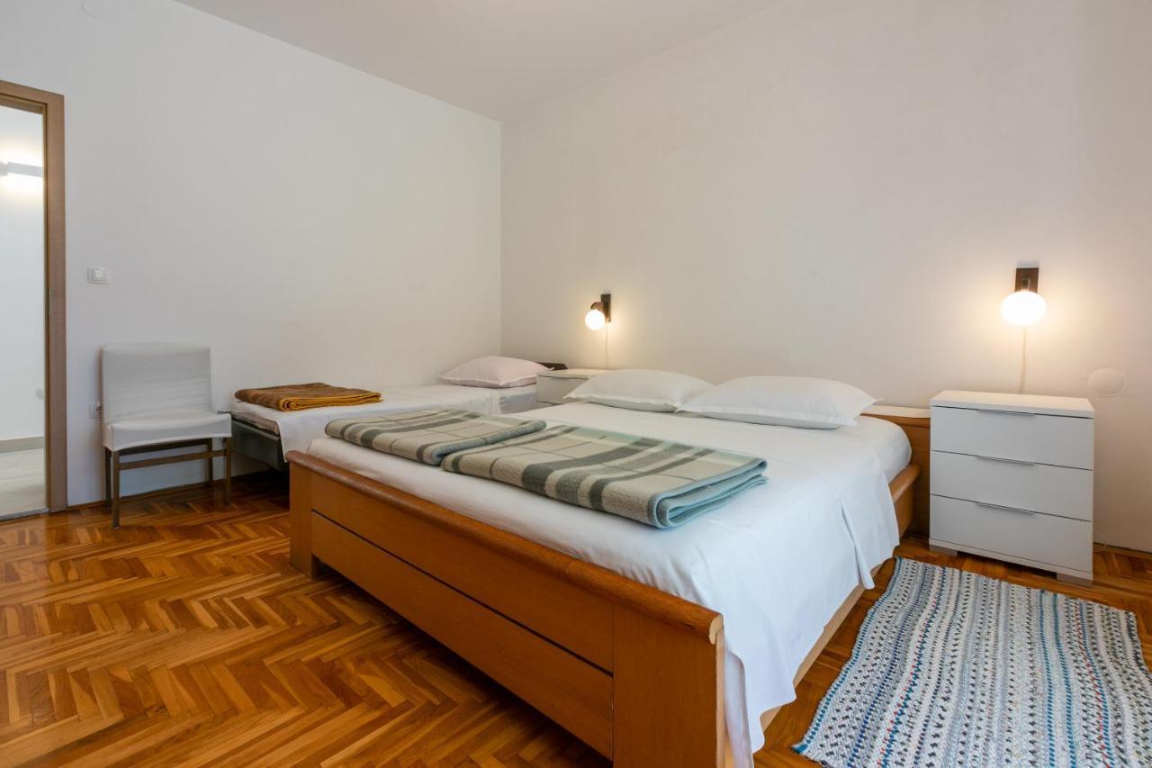 Apartments Mirena Crikvenica Exterior foto
